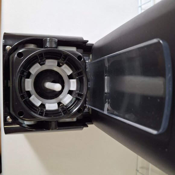 SodaStream Play Sparking Water Maker Black - No Bottle No CO2 - Picture 11 of 12